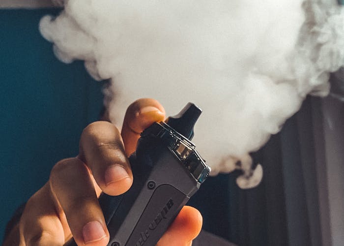 The Top 5 Benefits of Ordering Vapes Online